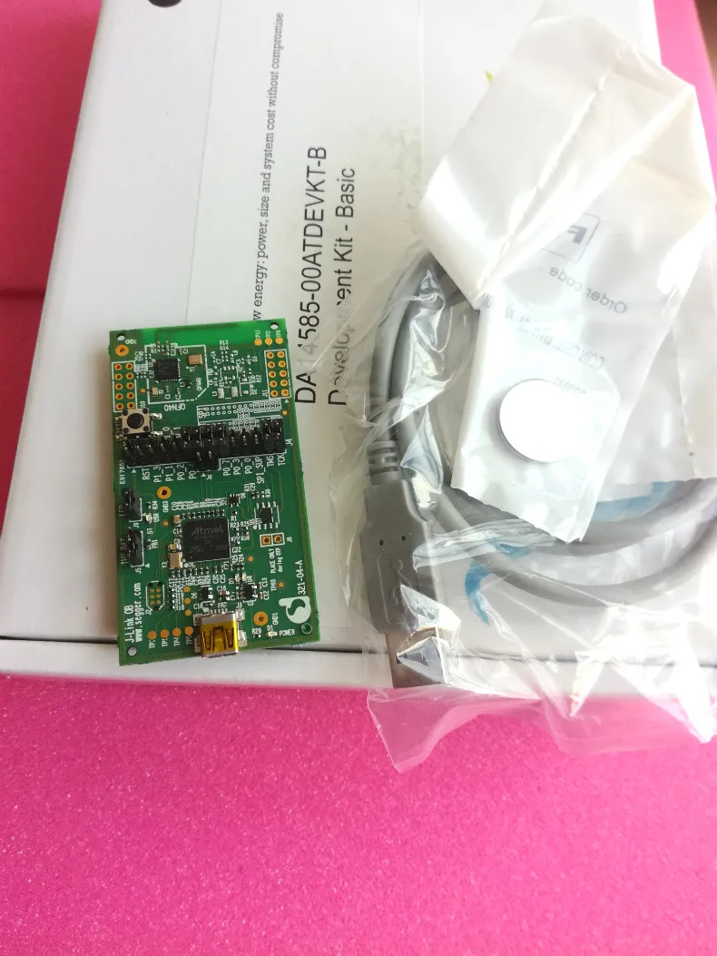 

Spot DA14585-00ATDEVKT-B Wireless BT5.0 Basic Kit development board module Dialog