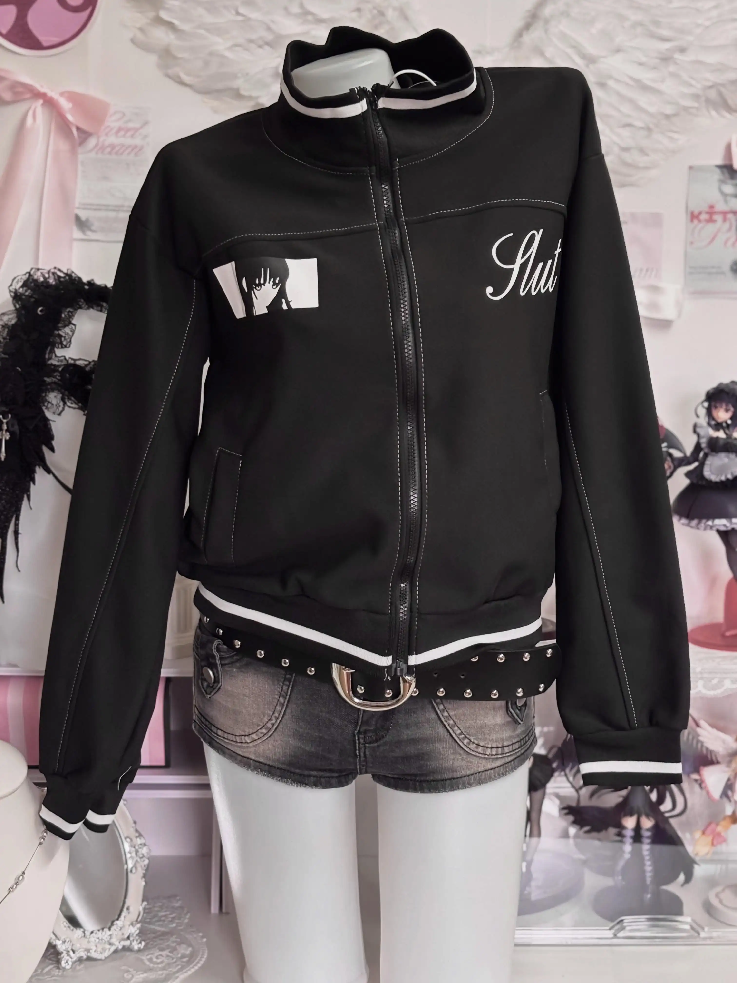 Women Black White Stripe Collar Zip Up Cropped Jacket, Anime Portrait Print Y2K Alt Varsity Style Coat