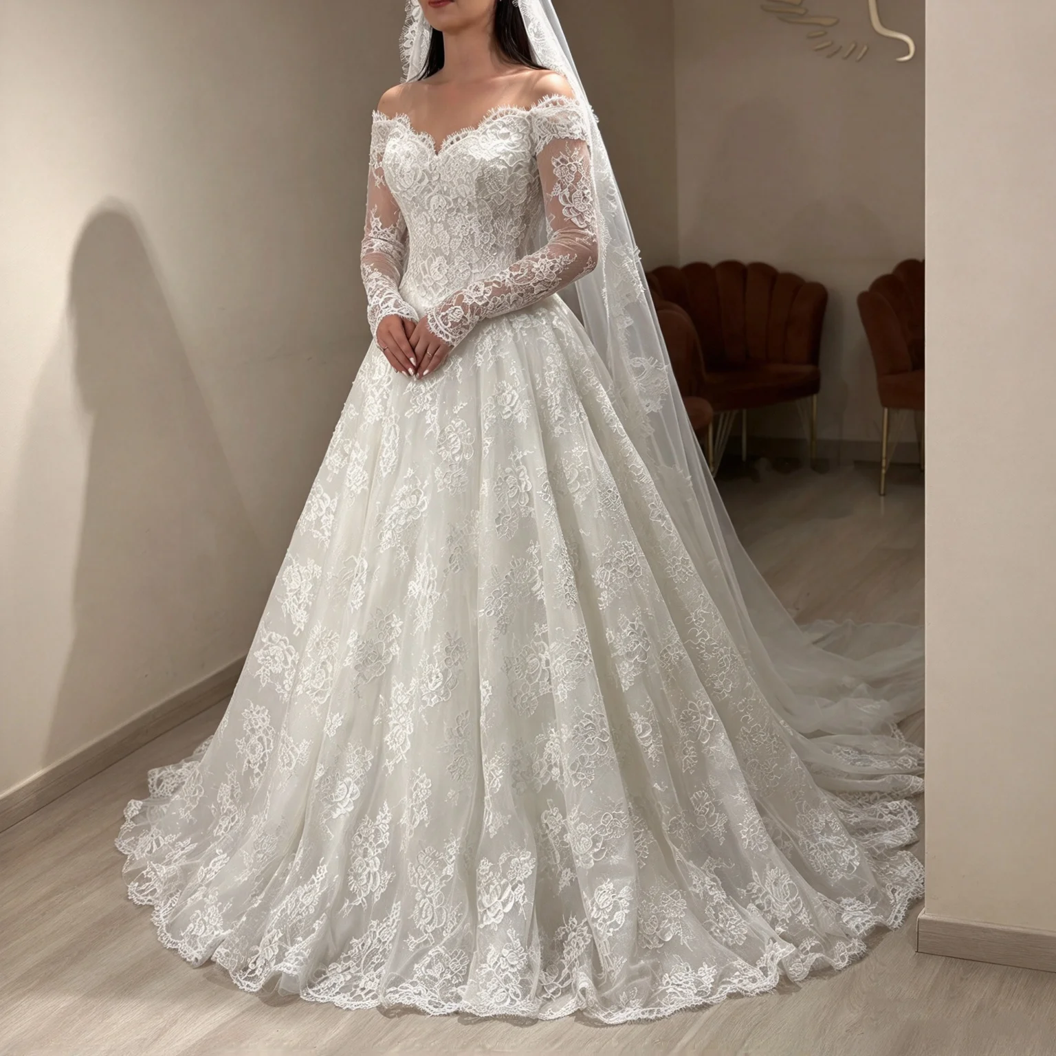 Classic Elegant Off Shoulder Long Sleeve Wedding Dress Sweetheart Neck Lace Stickers A-line Bridal Wedding Dress Customization