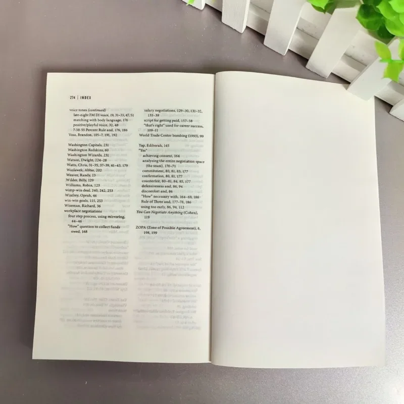 Never Split The Difference By Chris Voss Books In English for Adults Negotiations Emotional Intelligence New Listing Libros
