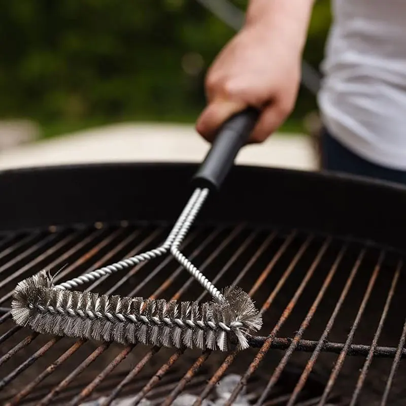 Grillreiniger, langer Griff, Lockenstab, Grill-Edelstahlbürste, Hängering ist für die Reinigung auf Holzkohleporzellan geeignet
