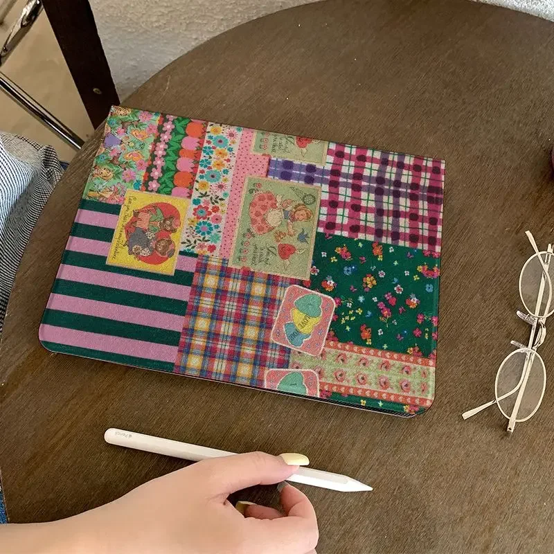 Vintage Brown Cute Teddy Bear Plaid For iPad Pro 13 11 M5 M4 M3 M2 Air 3 2 1 11th A16 12.9'' 10 9 8 5 Th Mini 7 6 5 4 7.9