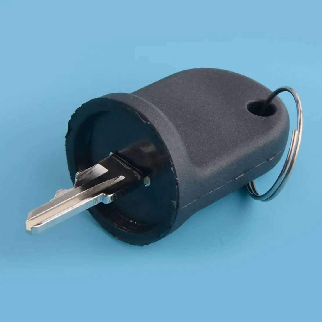 611282 605946 Ignition Key Fit For EZGO Golf Cart RXV Gas Electric Model 2008-Up
