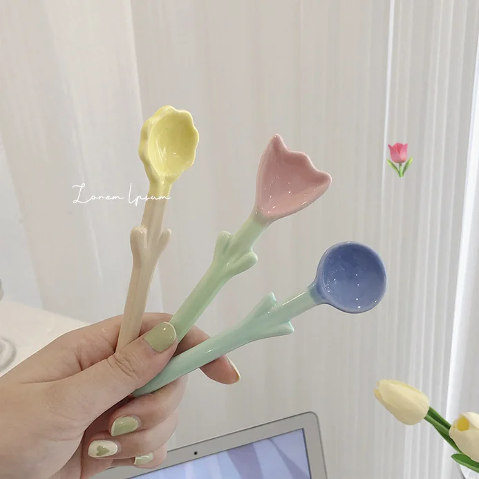 Specialty Spoons Japanese New Style Tulip Ceramics Tableware Long Handle Household Lovely Dessert Drink Soup Flower