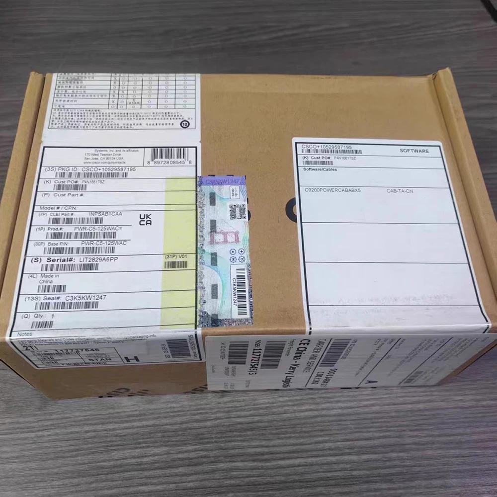 

Блок питания серии PWR-C5-125WAC C9200L, высокое качество