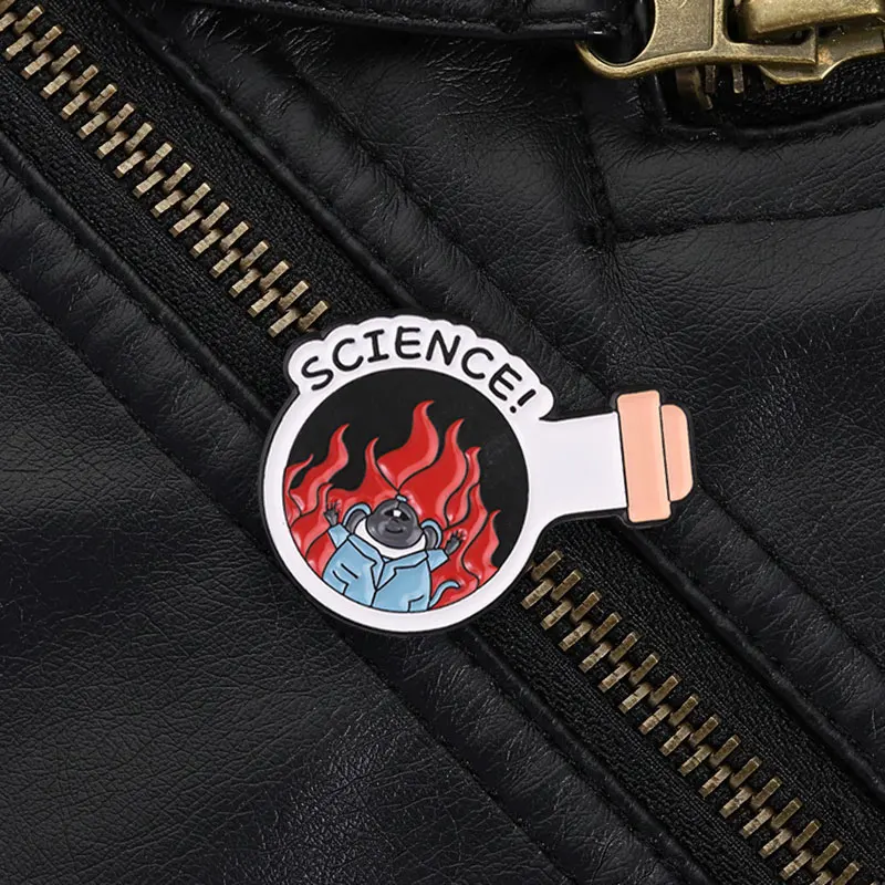 Mad Scientist Mouse Flask Pin, Chemistry Lab Rat Brooch with Burning Flame for Science Lovers and Lab Coat Accessory Style