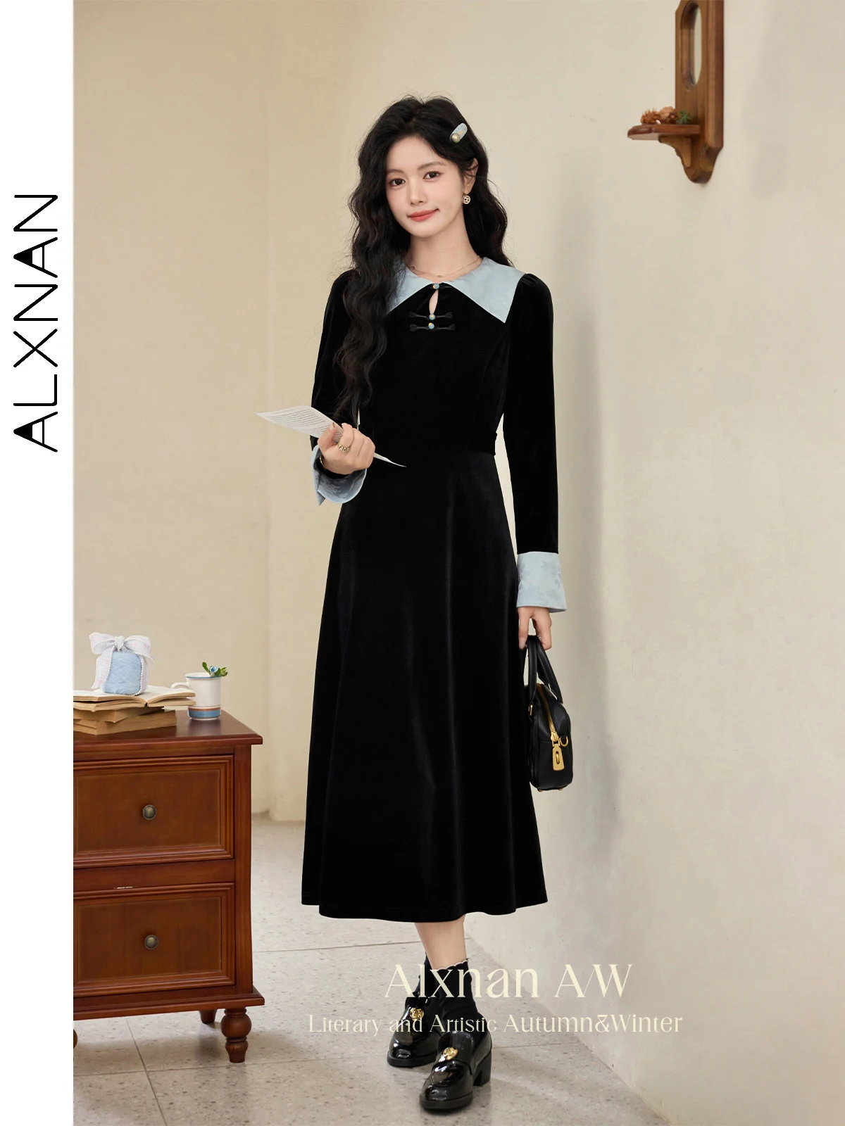 ALXNAN Fluwelen Warme Jurken voor Vrouwen Patchwork Revers Kraag Knoop Knop Lange Mouw Midi Jurk 2024 Winter Slanke Kleding L52212