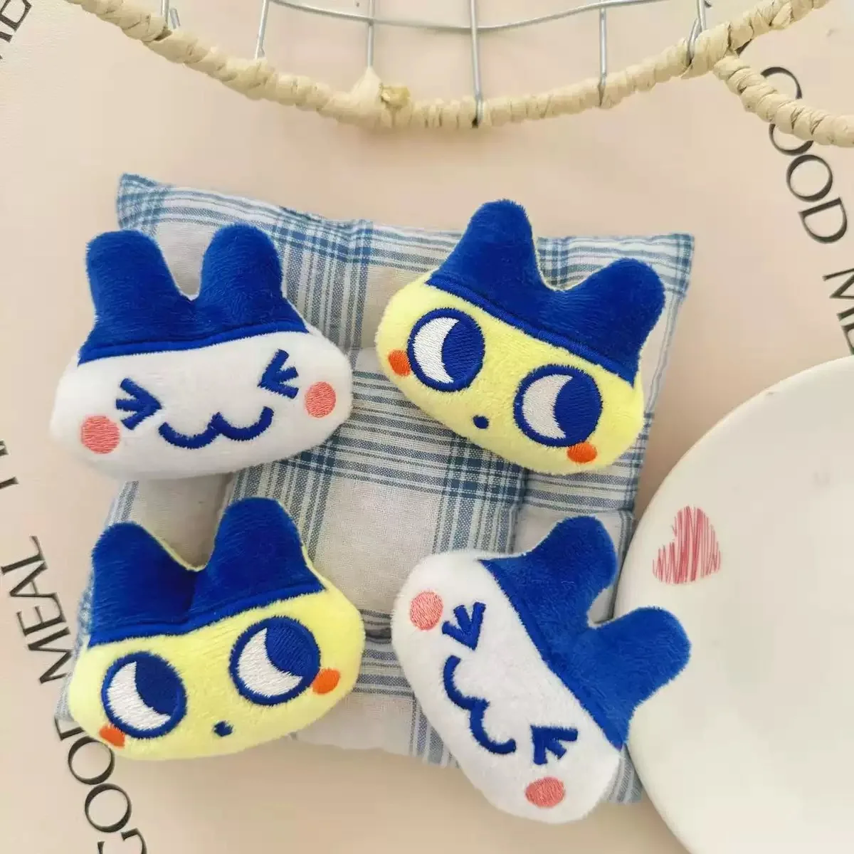 2pcs Tamagotchi Mametchi Plush Brooch Cartoon Stuffed Doll Lapel Pin Anime Badge Clothing Backpack Decor Cosplay Accesseries