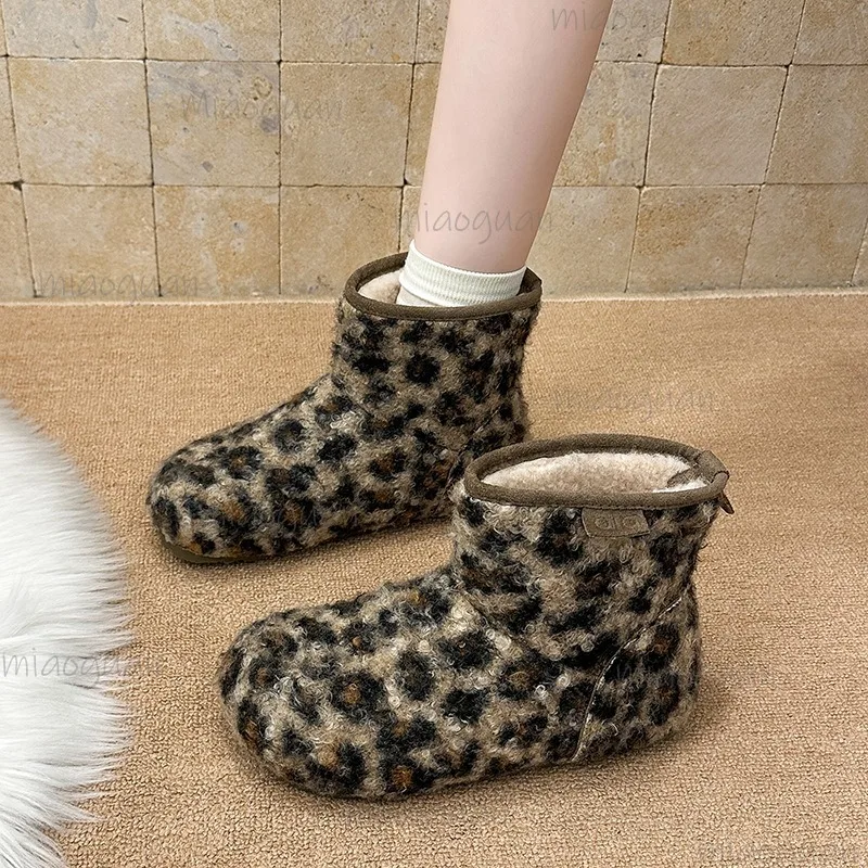 الكورية نمط المرأة فروي أحذية بوت قصيرة نعل مسطح أفخم اصطف شتاء دافئ الكاحل الجوارب حذاء مريح للنساء الانزلاق على بوتاس