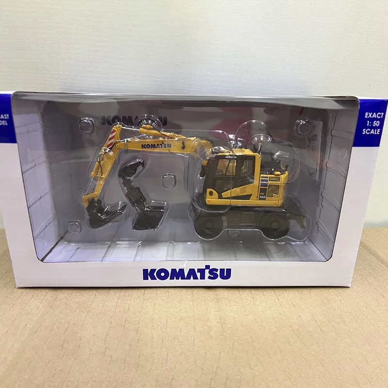 UH 8162 1:50 Scale Komatsu PW148-11 Excavator Loader Alloy Model