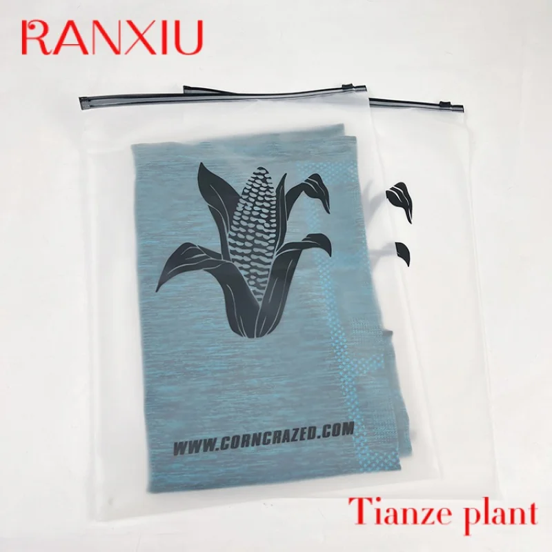 Custom 100MOQ Custom Printing Transparent Plastic Frosted PVC Clothes Blank bag With Zipper