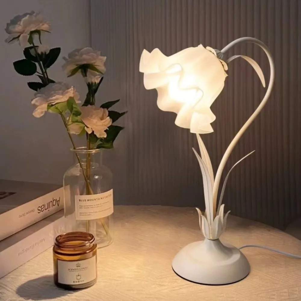 

Vintage Three-speed Lighting Night Light Soft Light Bedside Floral Table Lamp DIY Bedroom Lamp Desktop Decoration