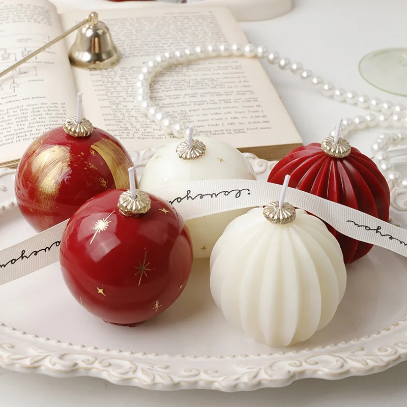 Decorative Christmas Candles Round Ball New Year Candles with Snowflake Stickers Green Aromatic Candles Guest Gift