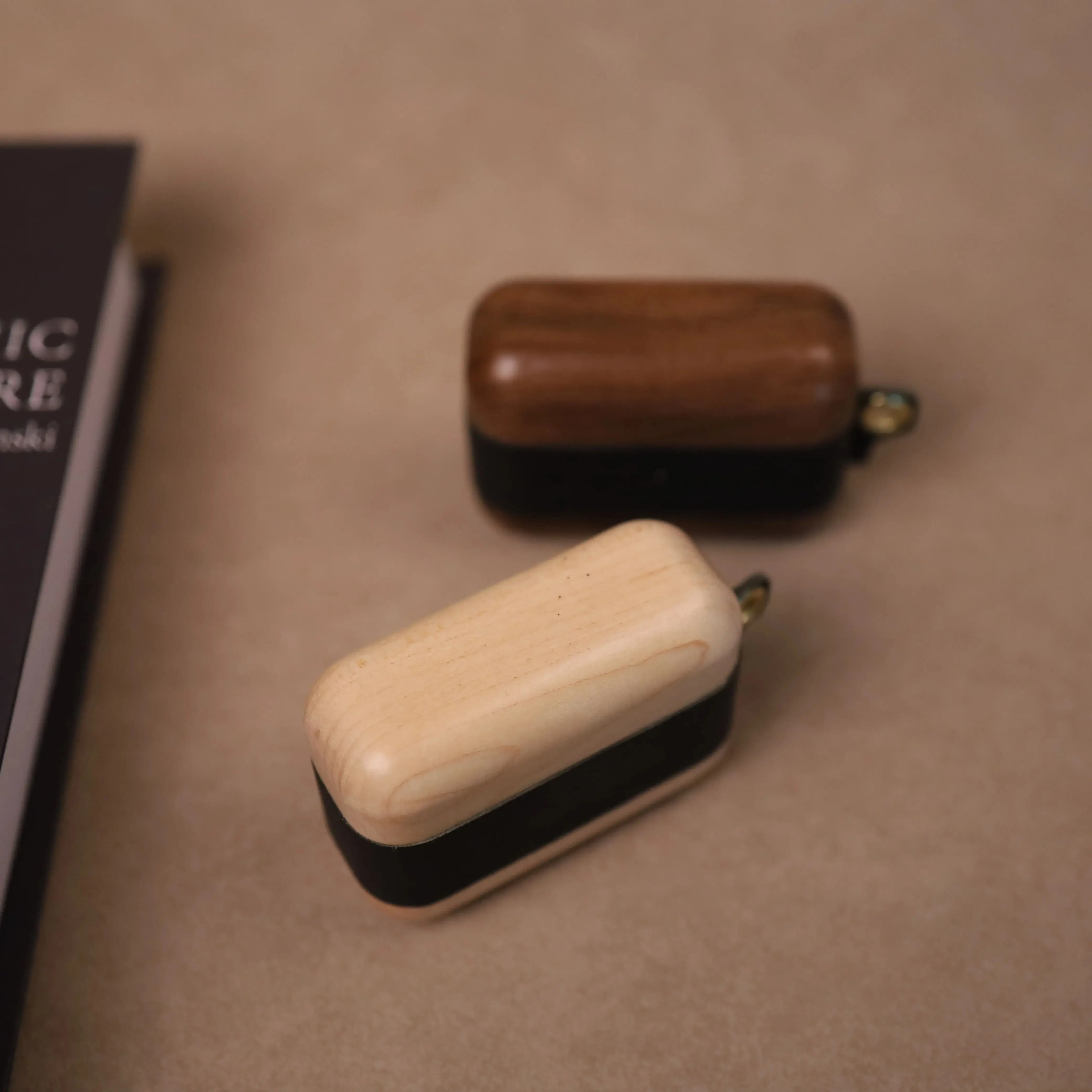 

Premium Wood & Leather Protective Case for AirPods Pro 1st/2nd Gen – Handcrafted Compact and Elegant Design