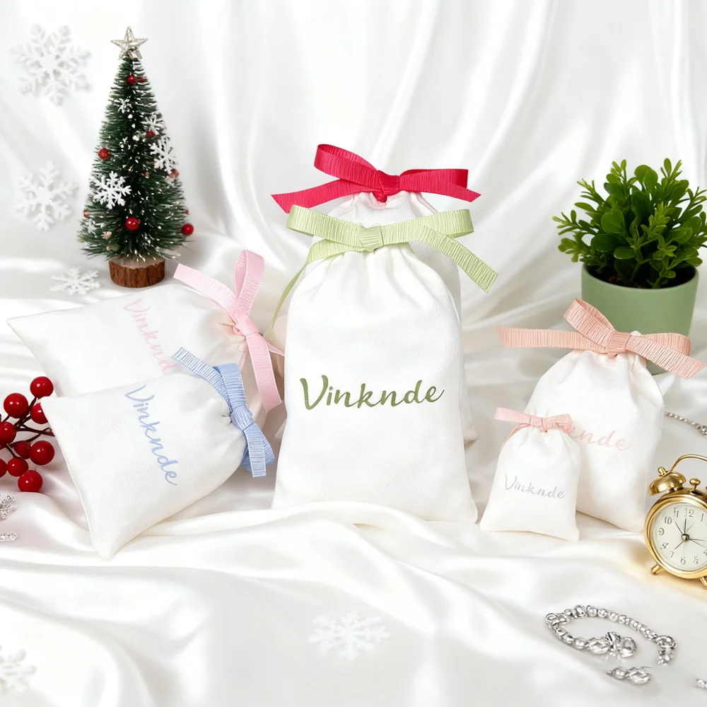 

50 Personalized Logo Luxury 5x7cm White Flannel Suede Fabric Drawstring Pouch Custom Jewelry Rings Earrings Packaging Gift Bags