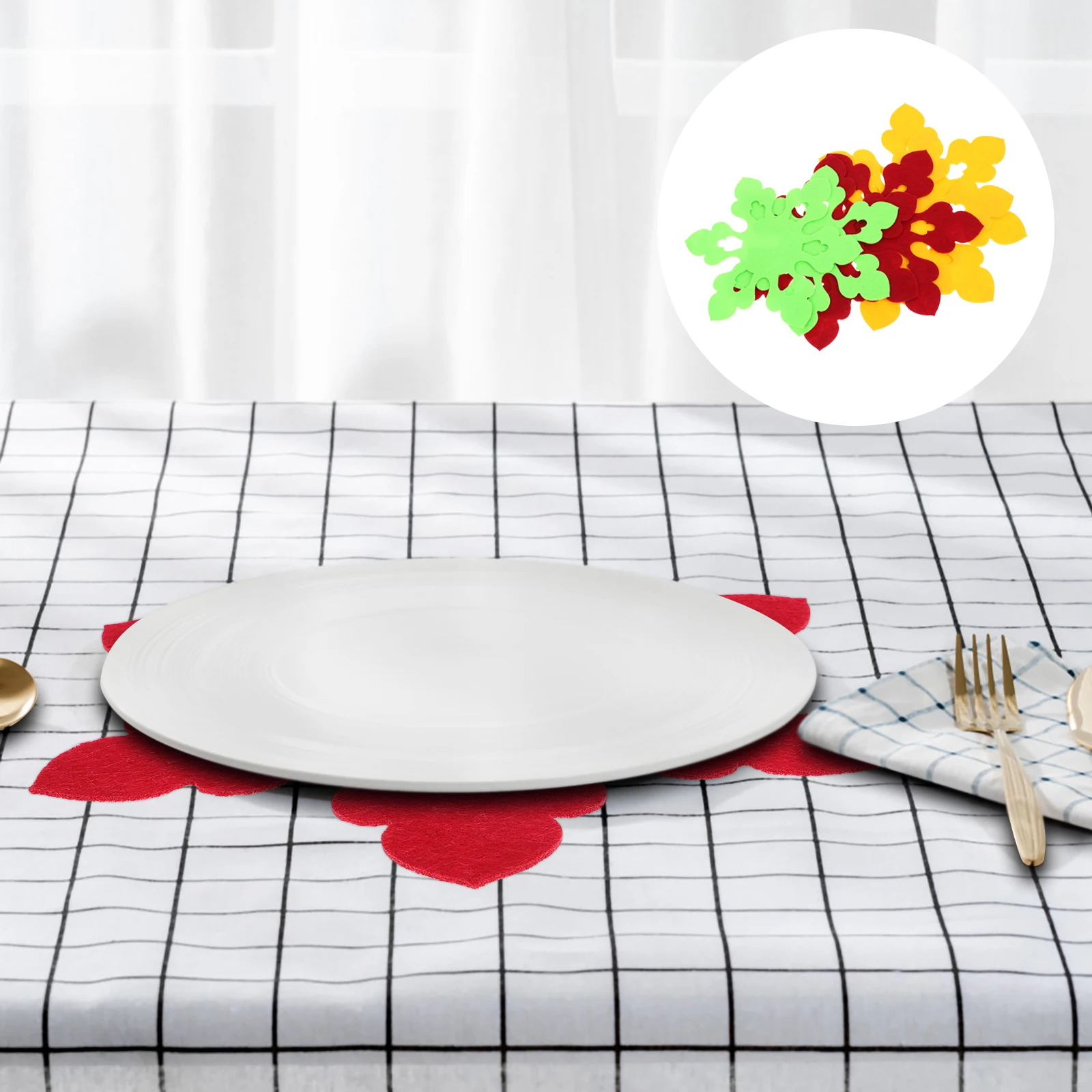 

6Pcs Cute Flower Design Placemats Reusable Fabric Coaster Set for Table Desk Hot Plate Pot Pad Holiday Home Decor