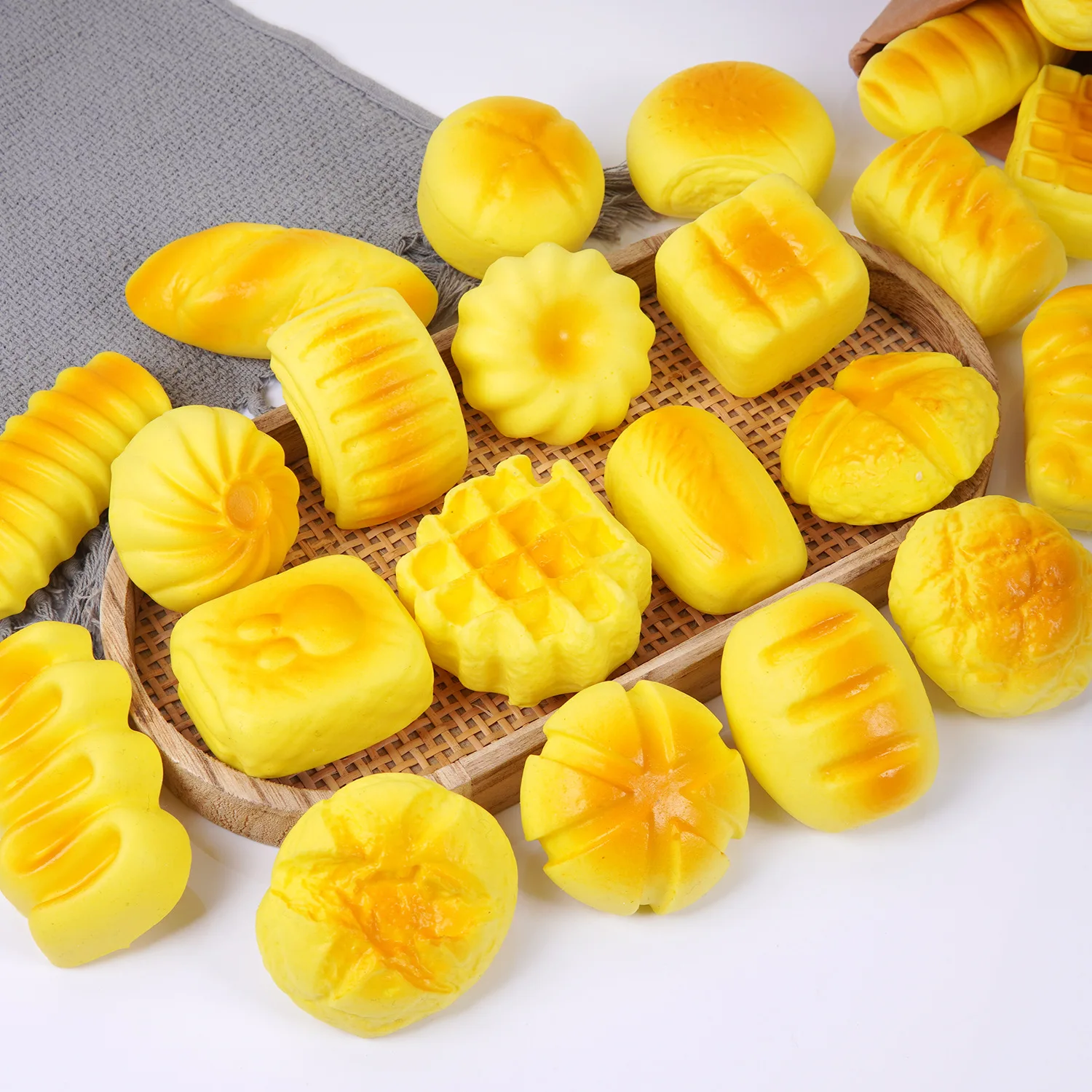 

10Pcs Random Style Bread PU Fake Bread Model Simulation Soft Artificial Bread Prop Miniature Food Dollhouse Decor Ornament Craft