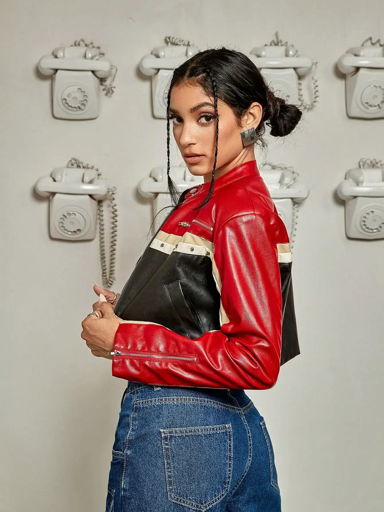 سترة نسائية موضة الشرير Bikercor Colorblock سستة رصع التفاصيل المحاصيل بولي Leather الجلود موتو سترة Y2K ملابس خارجية قصيرة للإناث