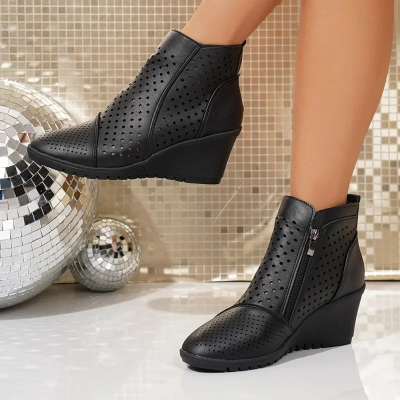 

Women's Booties Round Toe Hollow Cow Tendon Soft Sole Non-slip Comfortable Soft Leather New Single Shoes