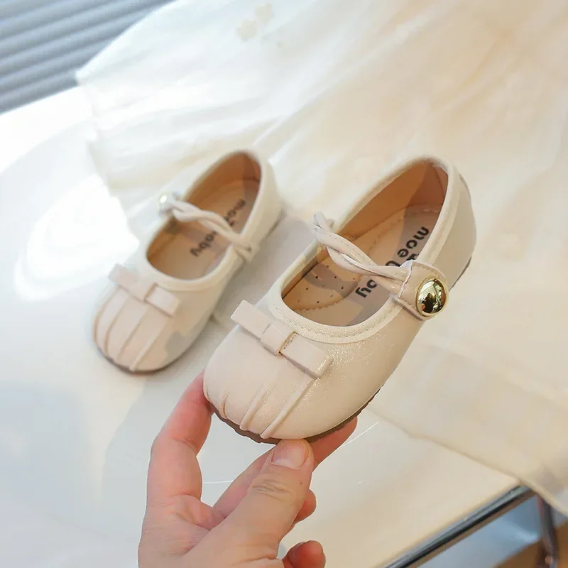 

Girls Leather Shoes Dance Performance Soft Sole Kids Flat Shoes Pleated Ins Trendy 2025 Spring Autumn Girls Princess Shoes Bows