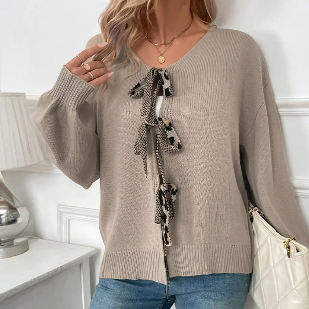 

Women's Solid Color Lace-Up Cardigan Sweater V-Neck Autumn Hot New Back Love European And American Style