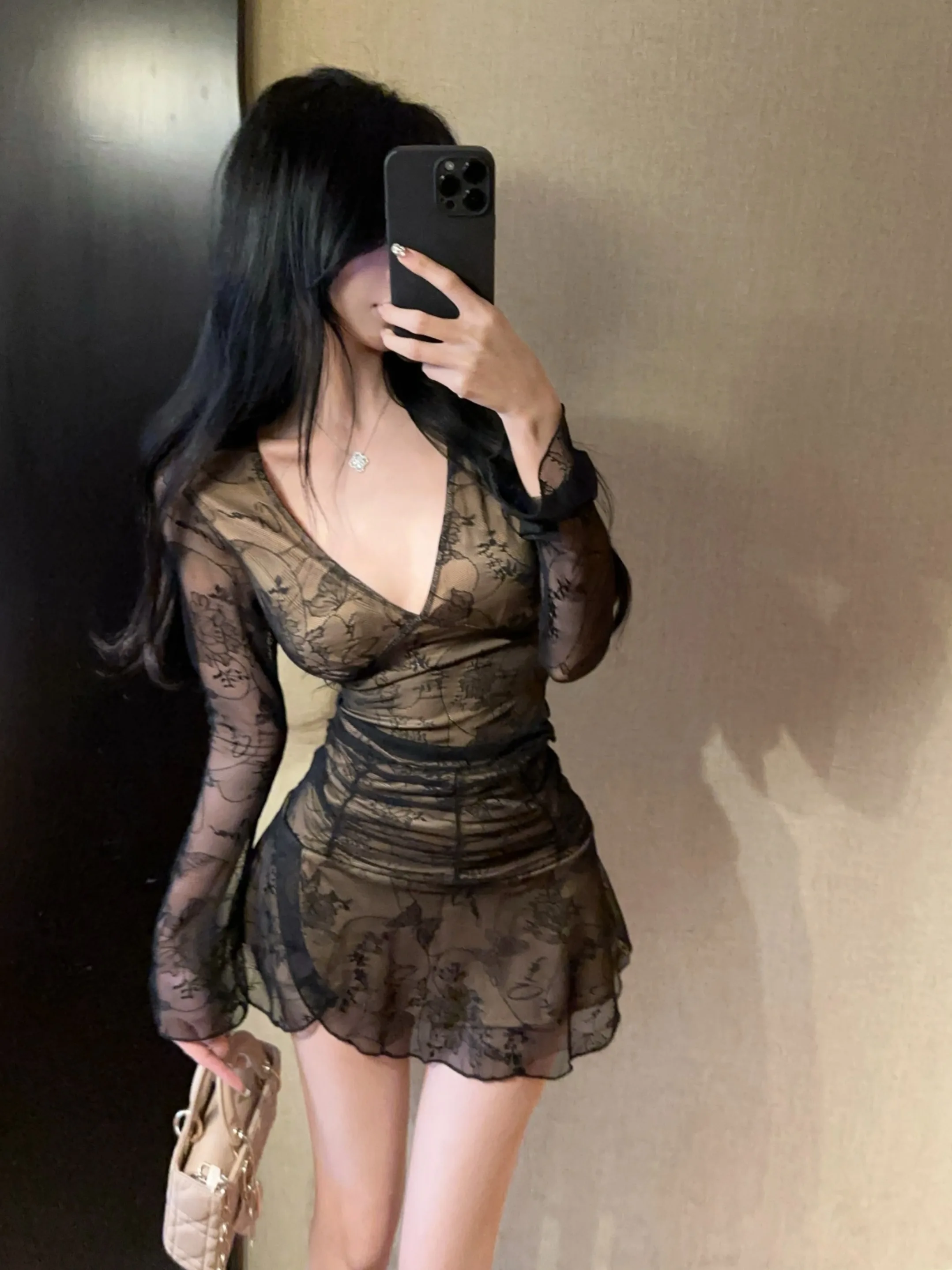 

Sexy Lace Long Sve V-Ne High Waist Slimming Design ort Skirt Bodycon Dr Faionable Spring Outfit for Women