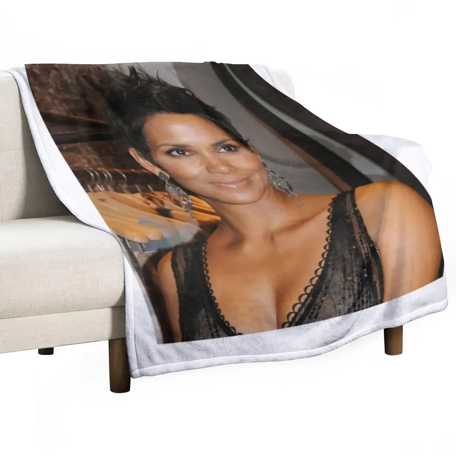 

New Halle Berry Throw Blanket Comforter Soft Luxury Designer Cute Plaid Blankets