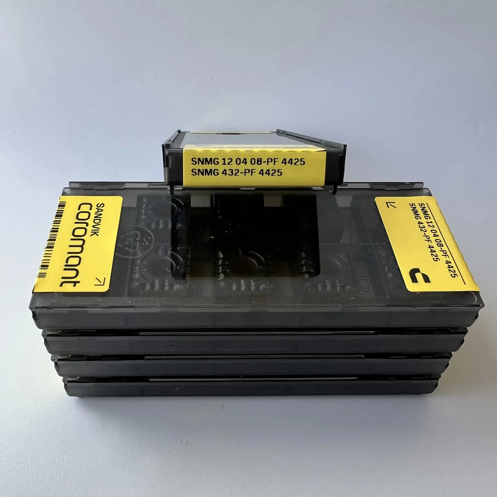 

SANDVIK / SNMG120408-PF 4425 / Hard alloy CNC Blade 10 Pcs