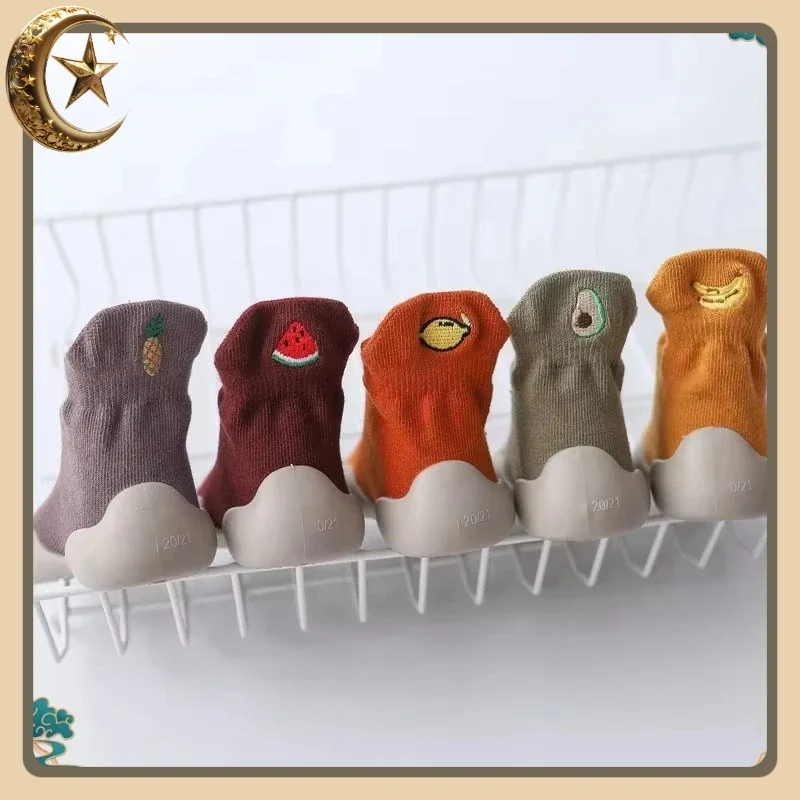 جديد لينة سوليد طفل حذاء طفل صغير محبوك المطرزة الطفل الطابق الجوارب والأحذية الوليد بنين أحذية حذاء طفل الصبي