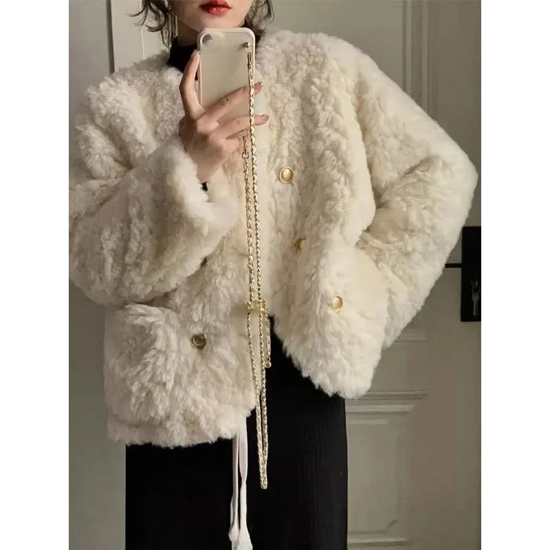 Small Chanel style lamb wool jacket for women 2024 winter new small size loose thickened white fur top cotton coat