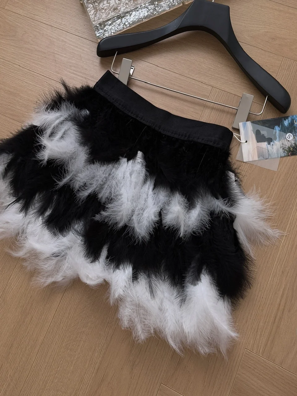 

Pure Desire Heavy Work Feather Waist Cinching ort Skirt for Women Autumn Season Casual Ocn Bodycon Par Dr