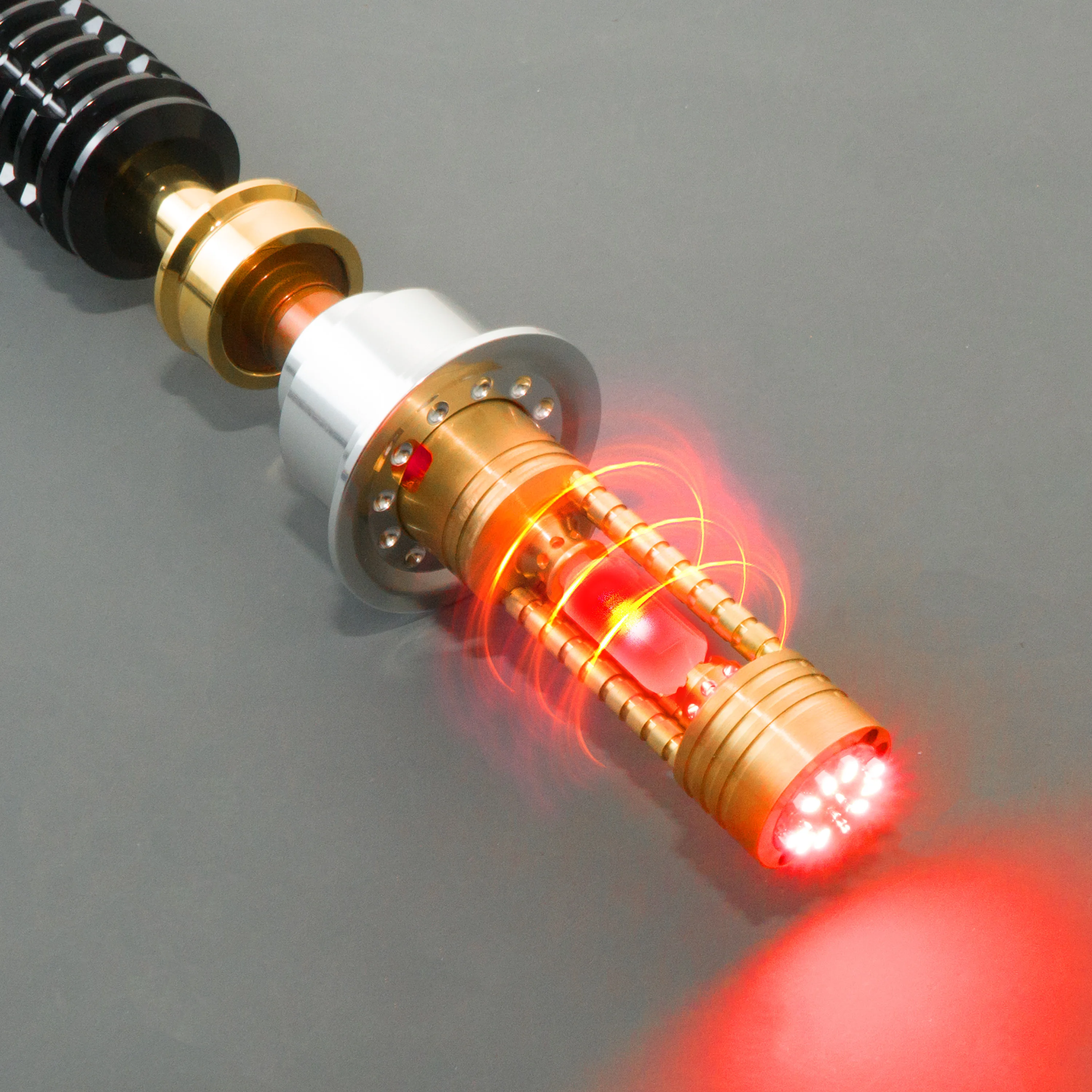 كريستال دوار Lightsaber تصميم كريستال معدني مادة نحاسية