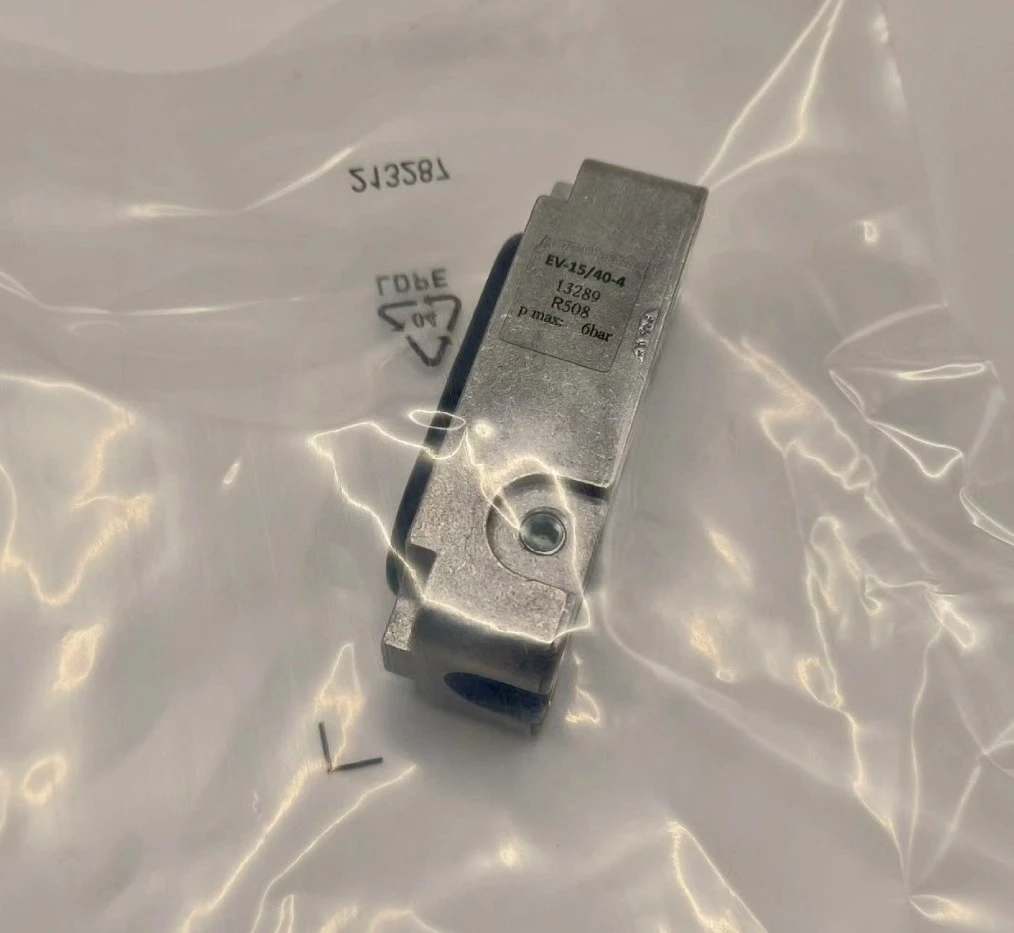 interruttore di prossimità SMT-8G-PS-NS-24V-E-2, 5Q-OE 8065028 547859