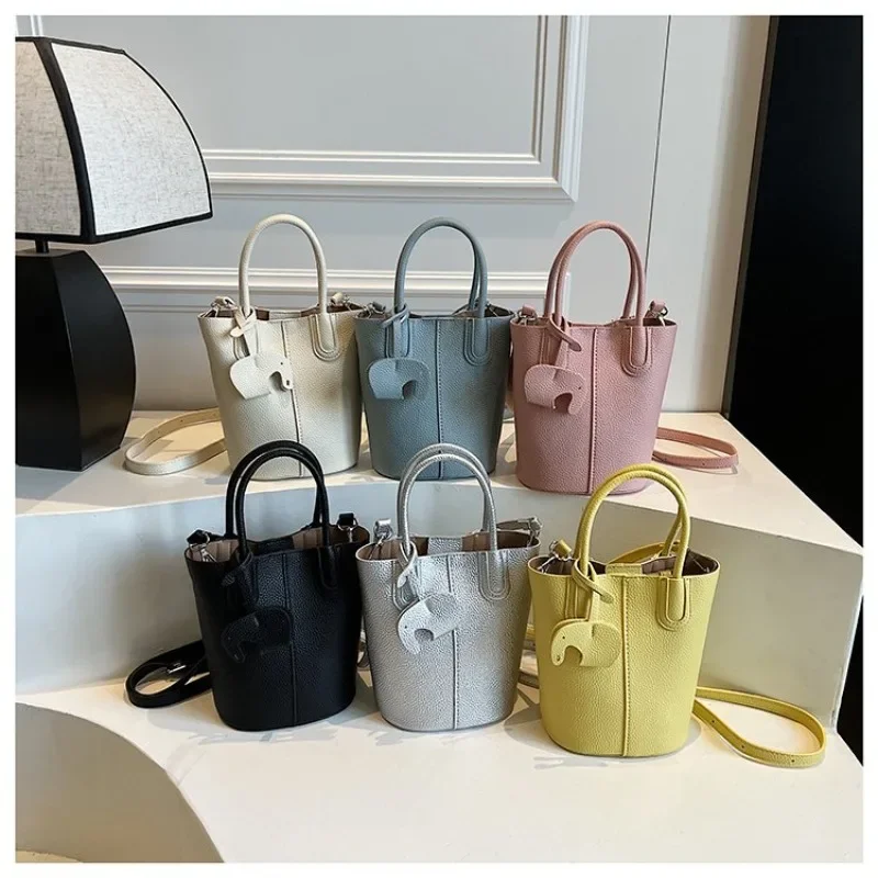 

Original Elegant Luxury Diaper Bag For Women Crossbody Bag Classic Leather Tote Large Capacity Simple Letter Logo Retro Chic