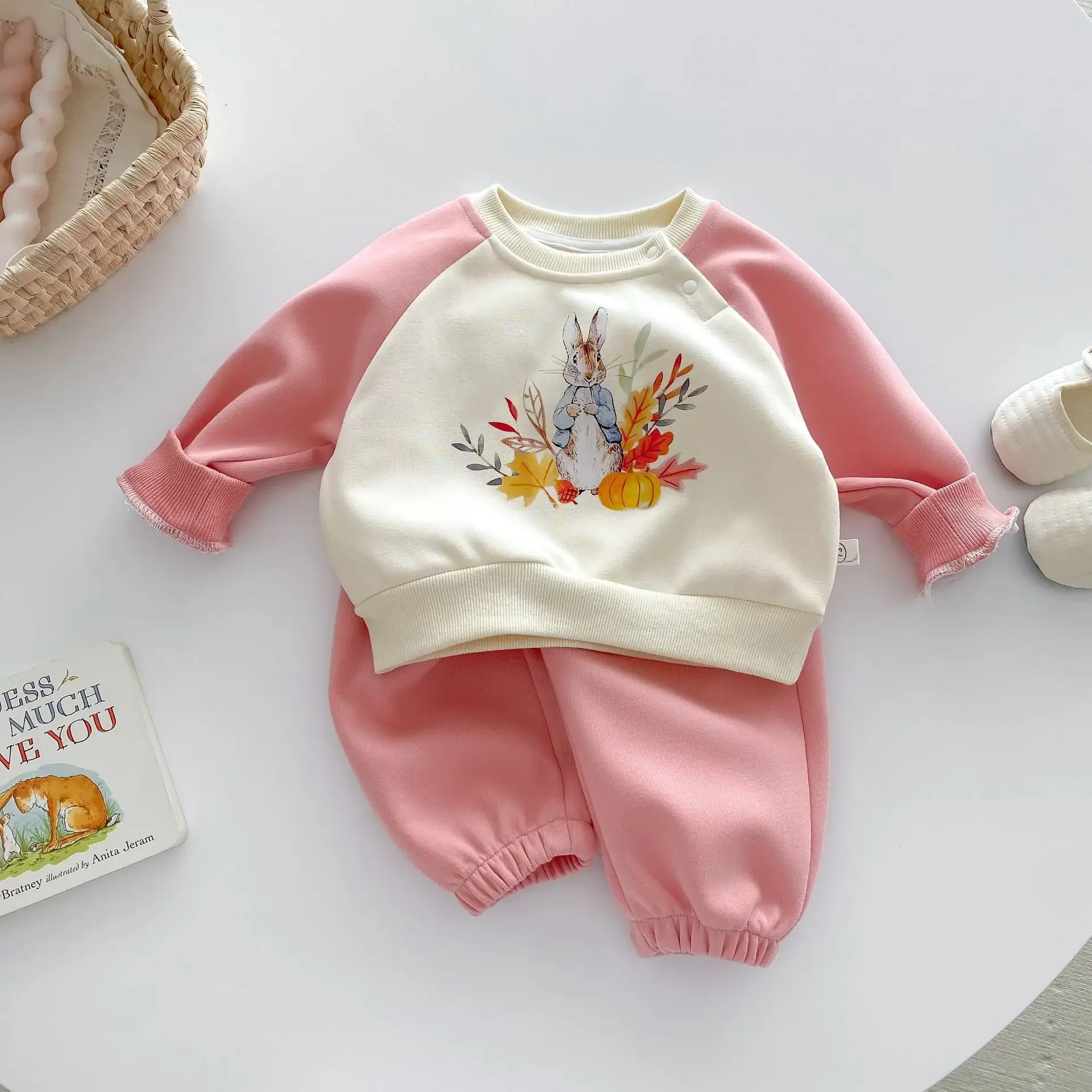 

Girls clothes bunny two-piece set 0-5 years old autumn Korean children's clothing baby color matching sweatershirt+ sweatpants