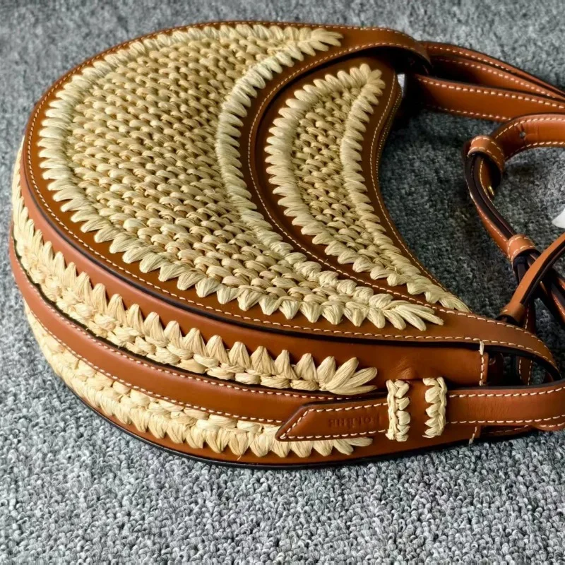 2025 حقيبة ظهر تحمل على الكتف حقيبة يد نسائية على ظهره حقيبة سرج ساخنة Y2k الفرنسية القمرية المتخصصة تصميم فريد متقدم #5