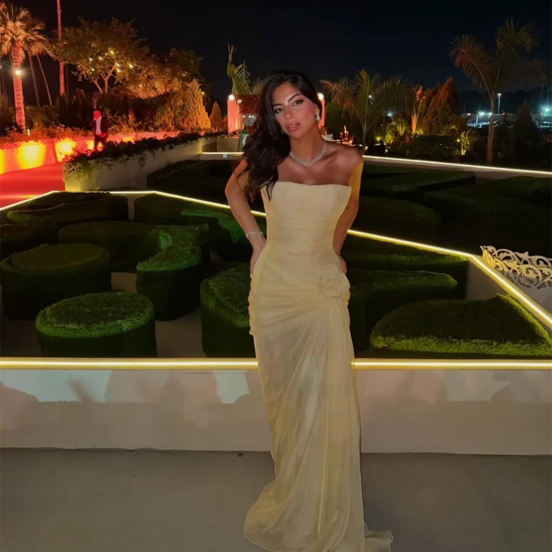 Robe de soirée longue en mousseline de soie, personnalisée, sans bretelles, avec motif sirène plissée, avec traîne Watteau, robe d'invitées de mariage pour femmes