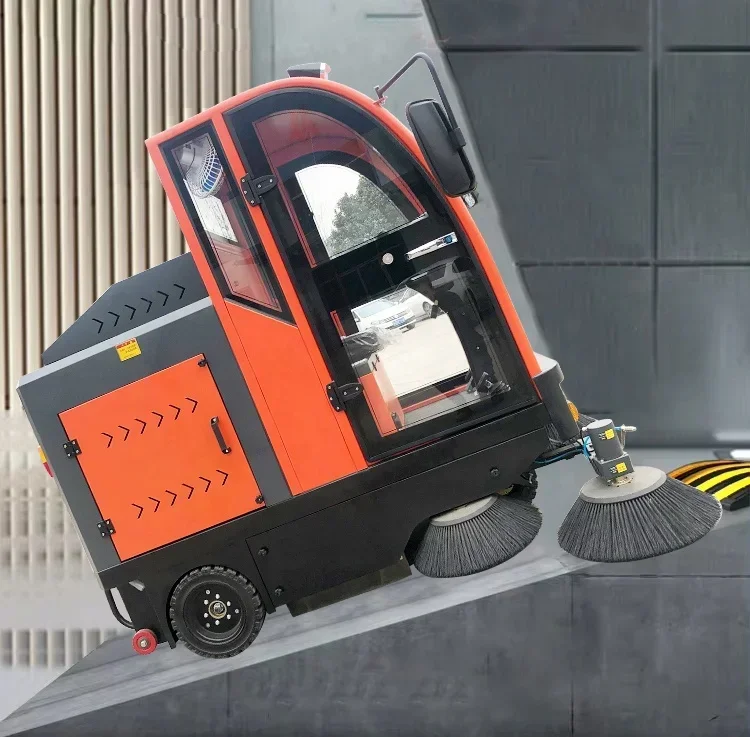 YG Customized Ride On Road Floor Sweeper Street Cleaner Industrial Vacuum Sweeper Machine Asphalt Brush Sweeper