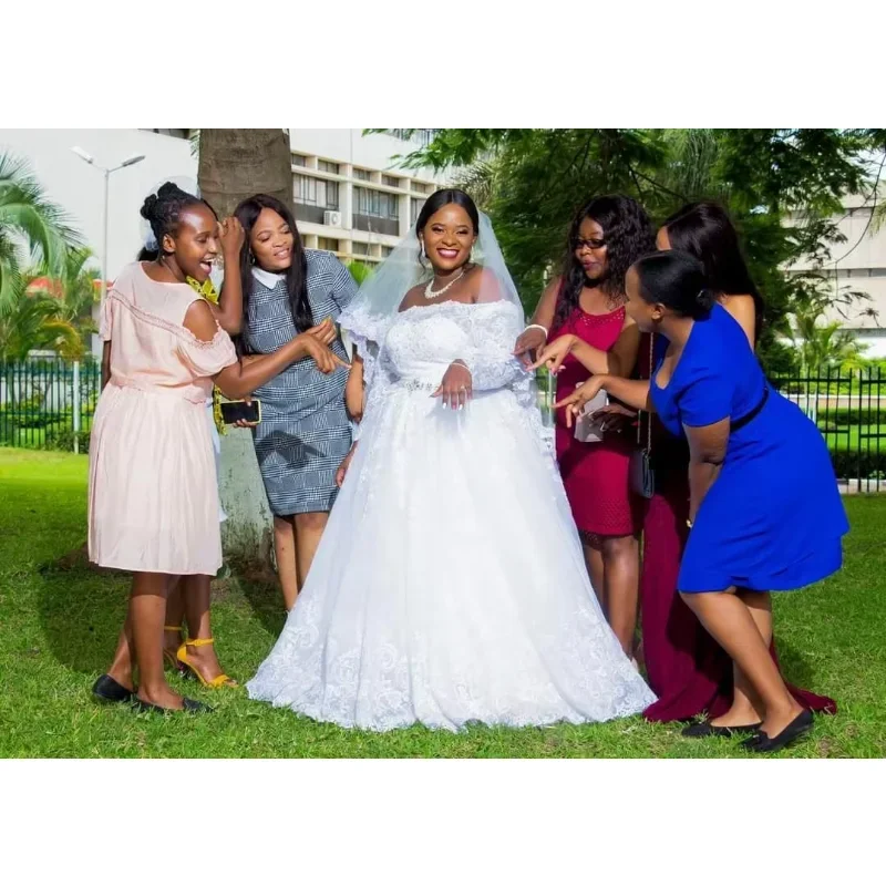 Customized Plus Size China Vestido De Novia Lace Ball Gown Wedding Dress Long Sleeves Custom Made