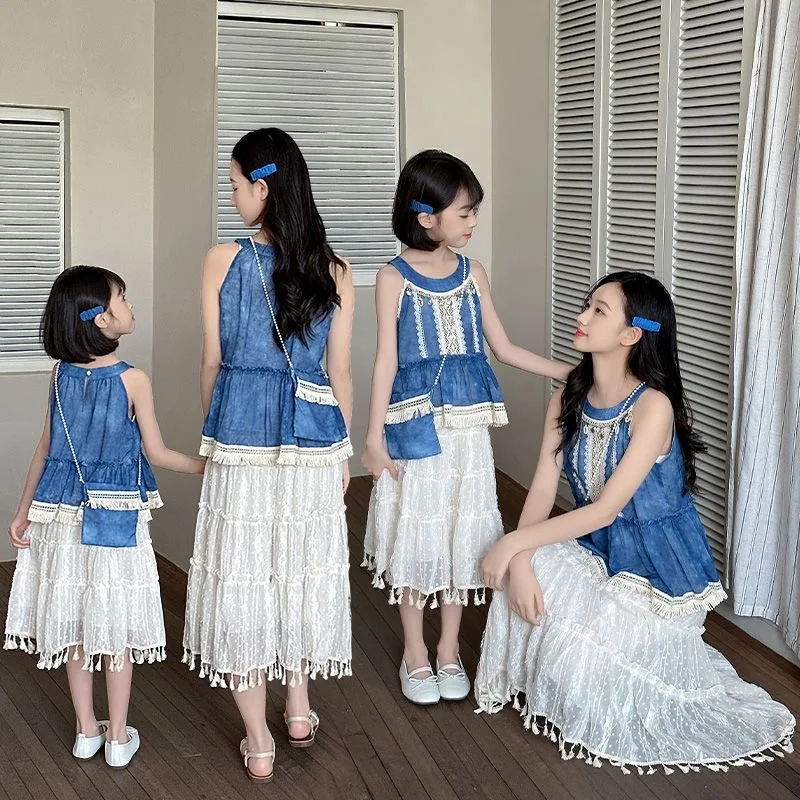 

Одинаковый вид для мамы и дочки, платье для девочек, комплект семейного наряда, сине-белая рубашка, юбка, костюм для девочек, костюм для девочек на Хэллоуин