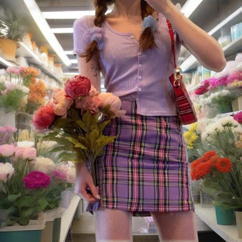 

New plaid MIDI skirt for women in summer 2025 high waisted female college style short skirt slim fit open skirt