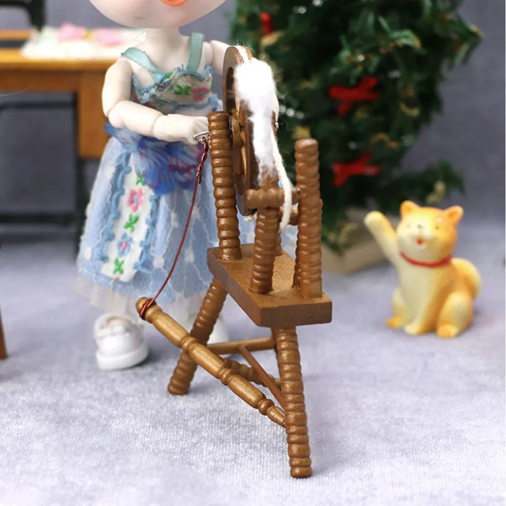 

1Pcs Miniature Vintage Textile Making Car Mini Furniture Decorative Ornament Playhouse Supply Small House Accessories