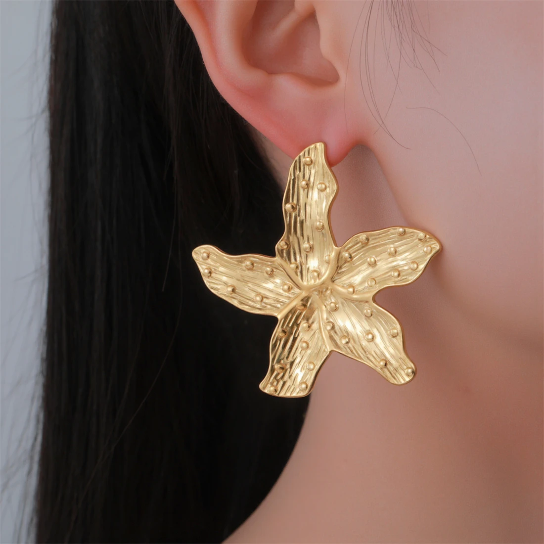 

Exquisite Golden Large Flower Studs Earrings for Women Trendy Starfish Earring Stainless Steel Exaggerated Party Jewelry Gift
