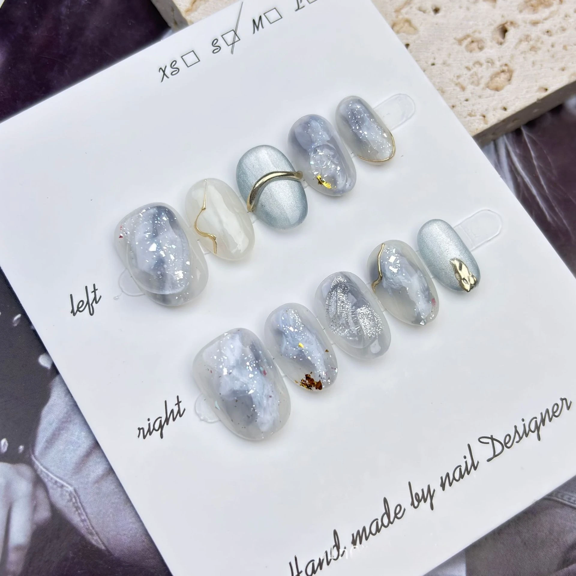 10개입 섬세한 캣아이 인조 손톱 블루 그레이 크리스탈 아크릴 네일 실버 글리터 프레스온 네일 스위트 숏 아몬드 페이크 네일