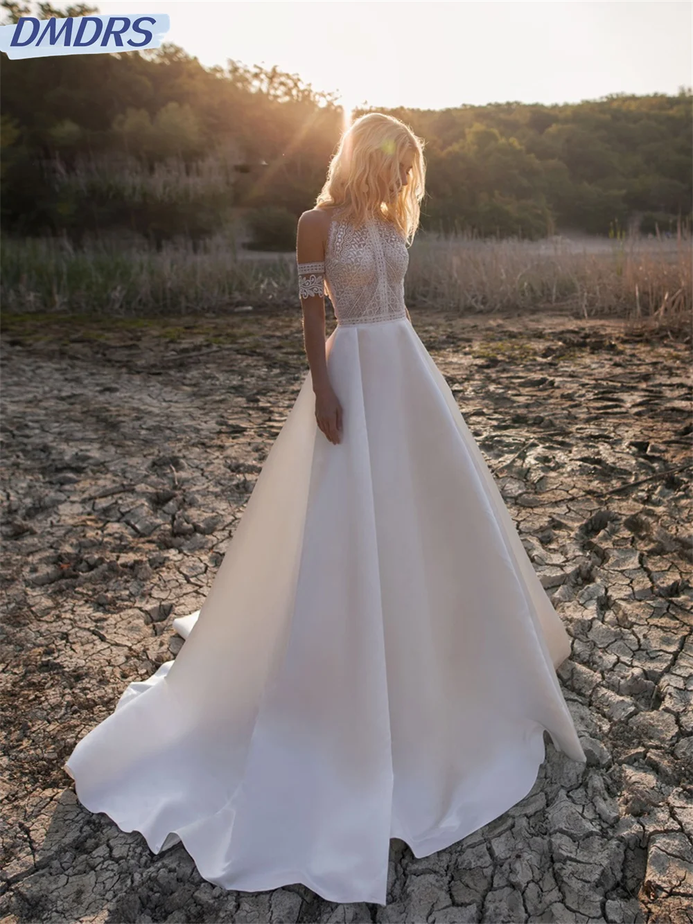 

Charming Lace Wedding Dress Romantic A-Line Bridal Gown Classic Sleeveless Tulle Floor-Length Bridal Dress Vestidos De Novia