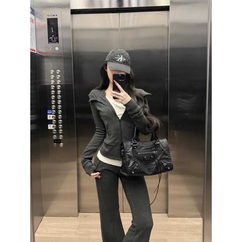 

genuine leather New Cowhide Rivet Motorcycle Bag Single Shoulder Crossbody Handbag for Women designer luxury high quality Fancy