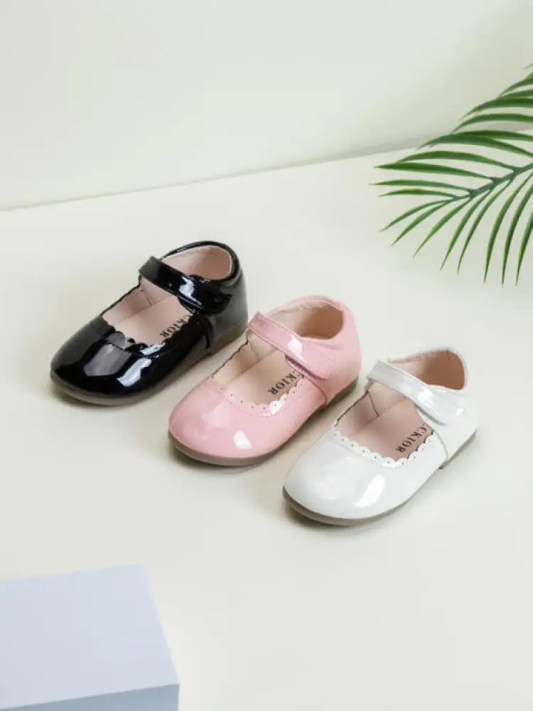 Scarpe da principessa per bambini in tinta unita suole in gomma antiscivolo scarpe Casual traspiranti impermeabili in pelle PU multicolori versatili