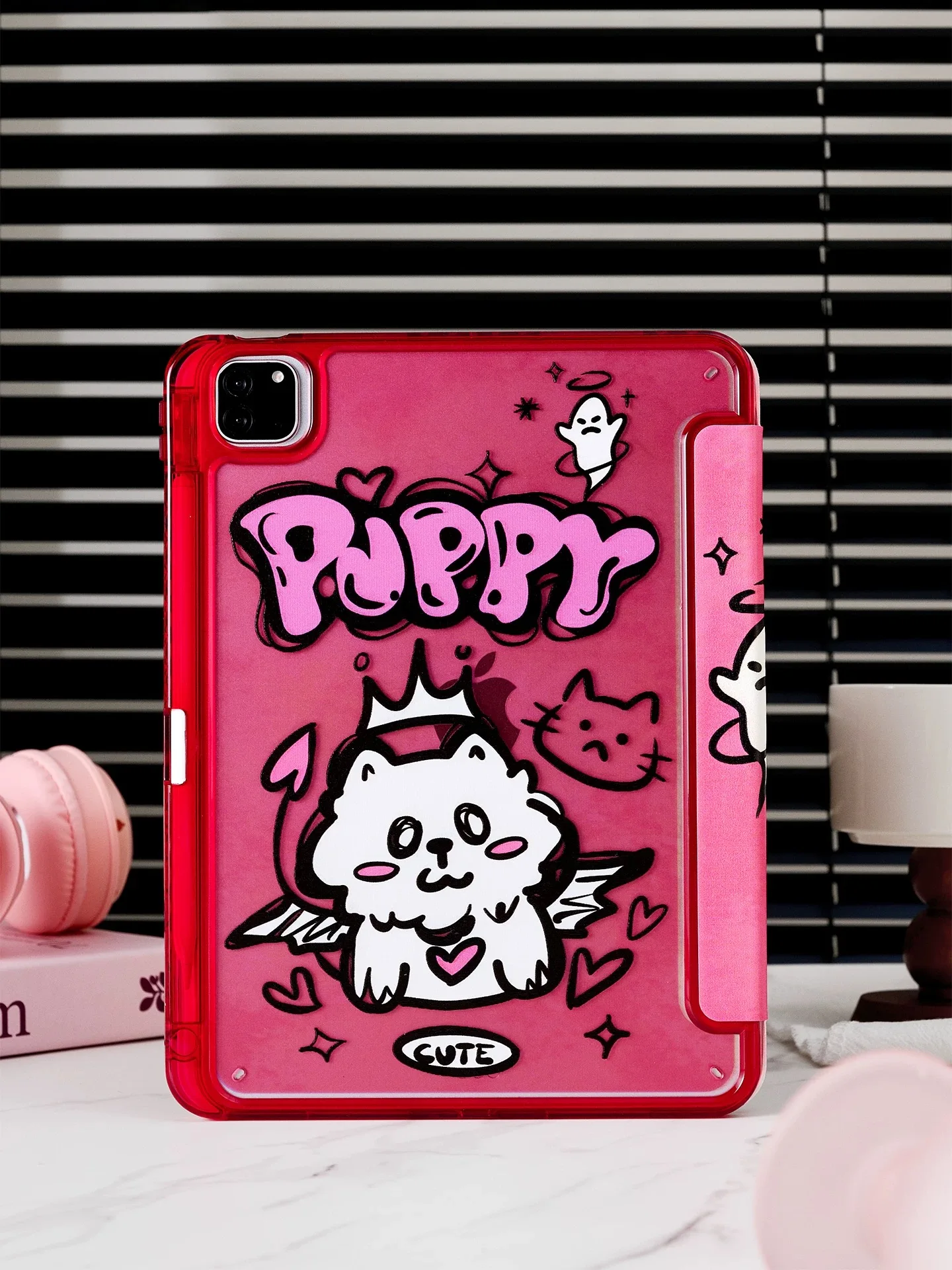 Ghost White Cat iPad Case, suitable for iPad, made of acrylic material and shockproof.