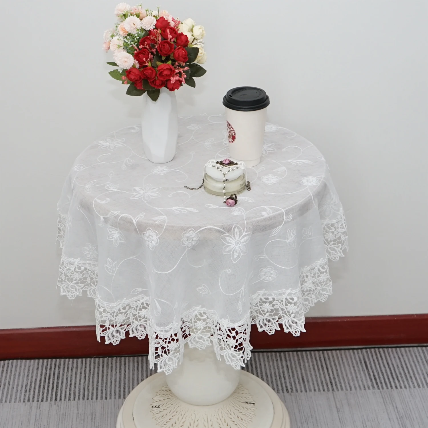 American Style 90cm Round White Color Embroidered Tablecloth For Home Hotel Wedding Party