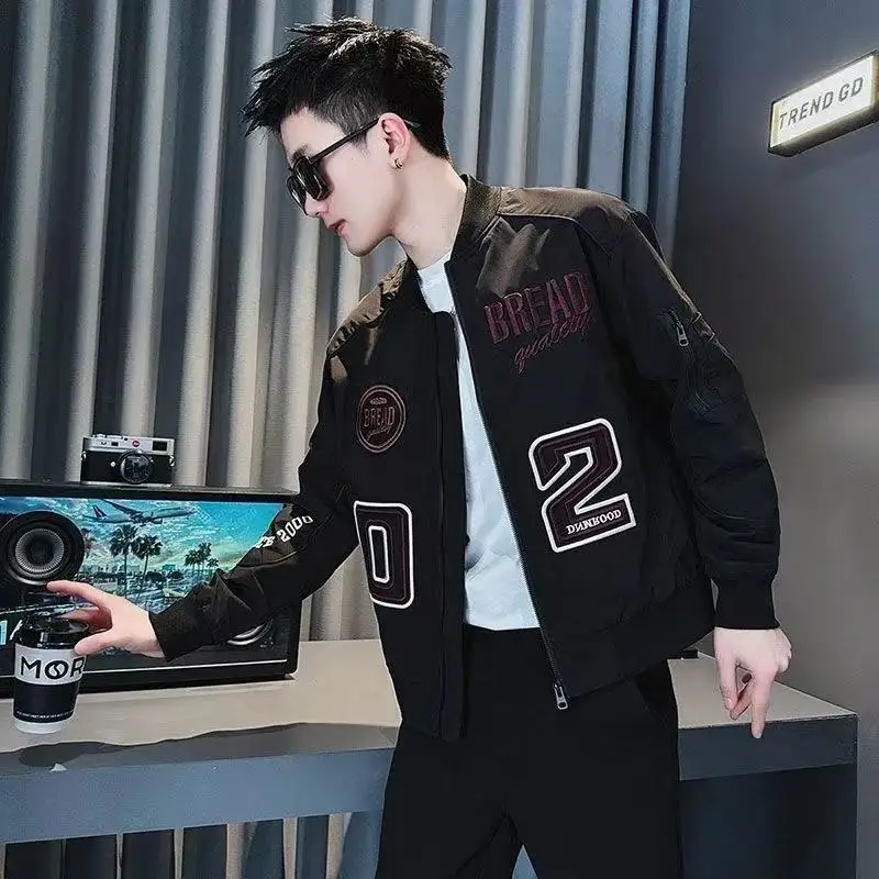 

Casual Letter Embroidery Jaet Men's Loose Fit Baseball Sle Outerwear Faionable Flight Suit Coat Anti-Wind Long Sve